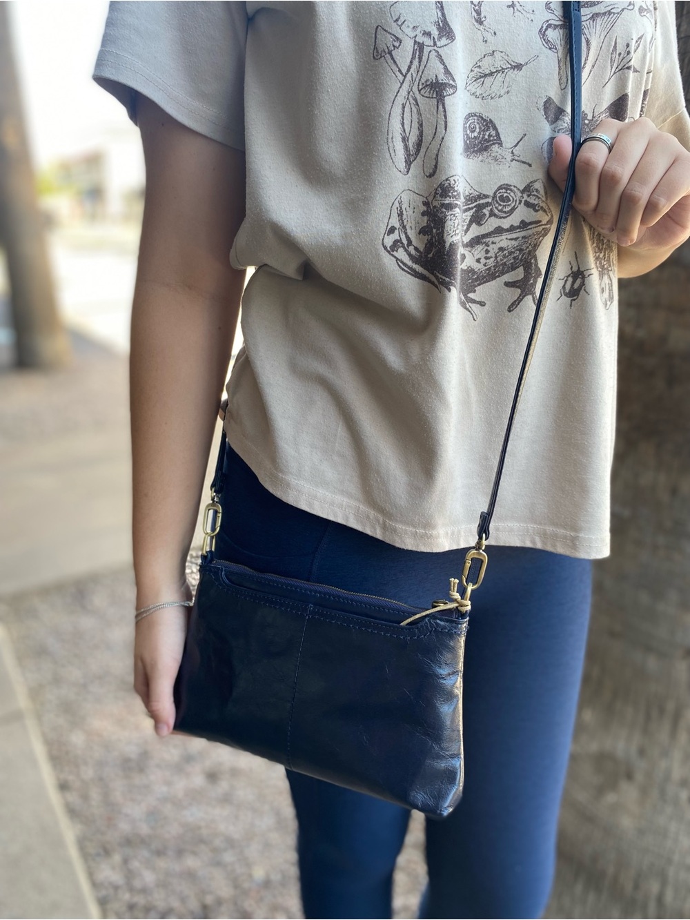 Hobo - Darcy Crossbody in Polished Leather Navy (NEW W/ TAGS)